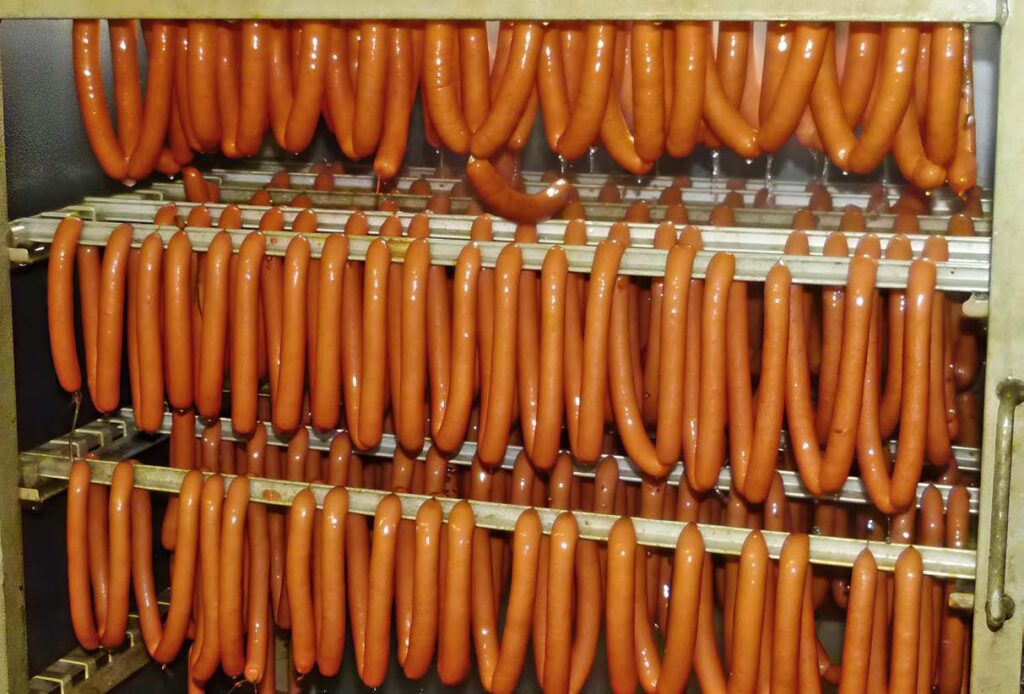 Wiener heißen in Wien Frankfurter. Grenzübergreifend waren sie schon ein beliebter „Snack“ – lange bevor „Snack“ erfunden …
