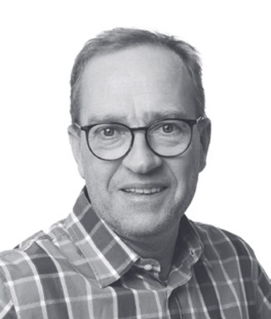 Oliver Kühl, Senior Media Care