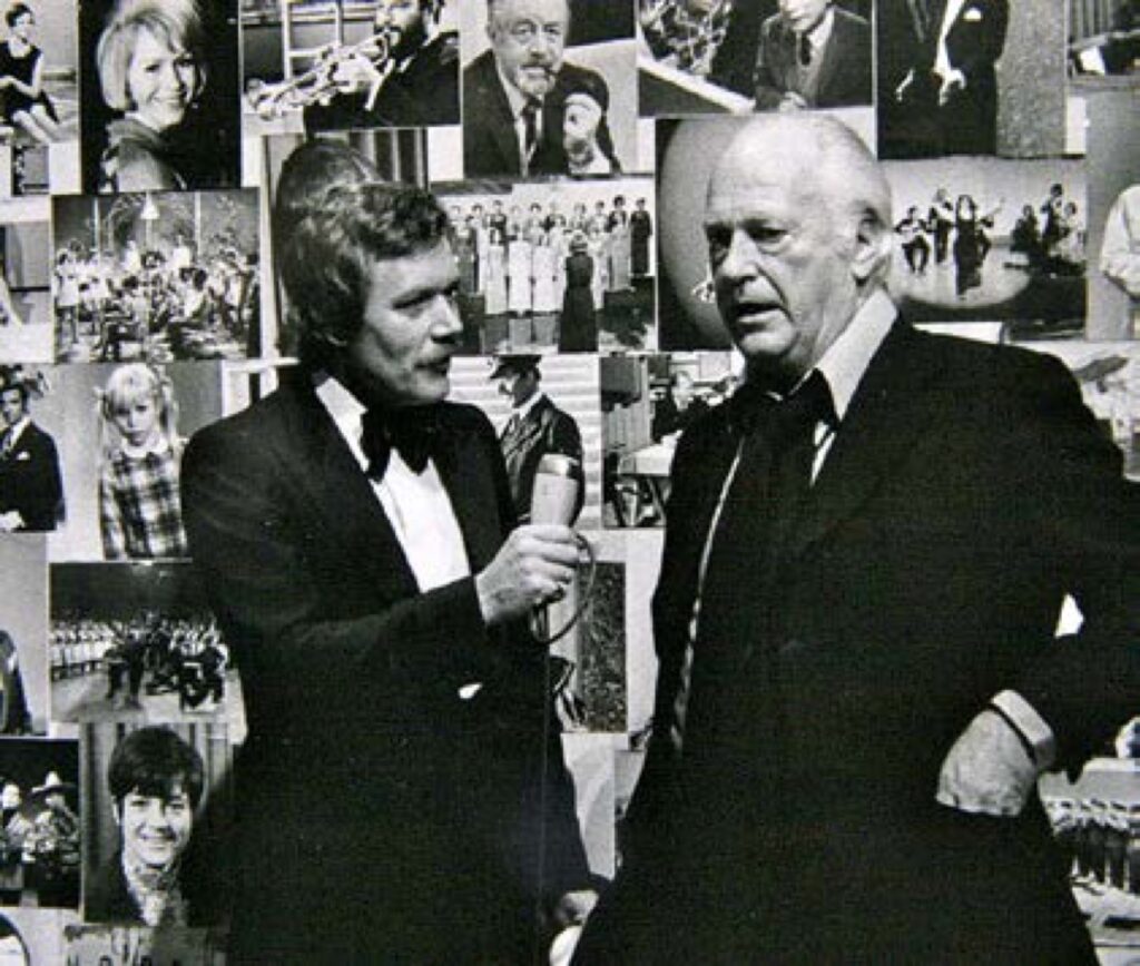 Carlo interviewte hochkarätige Gäste wie u. a. auch Curt Jürgens 1977 in der NDR-Sendung „Die aktuelle Schaubude“ in Hamburg.