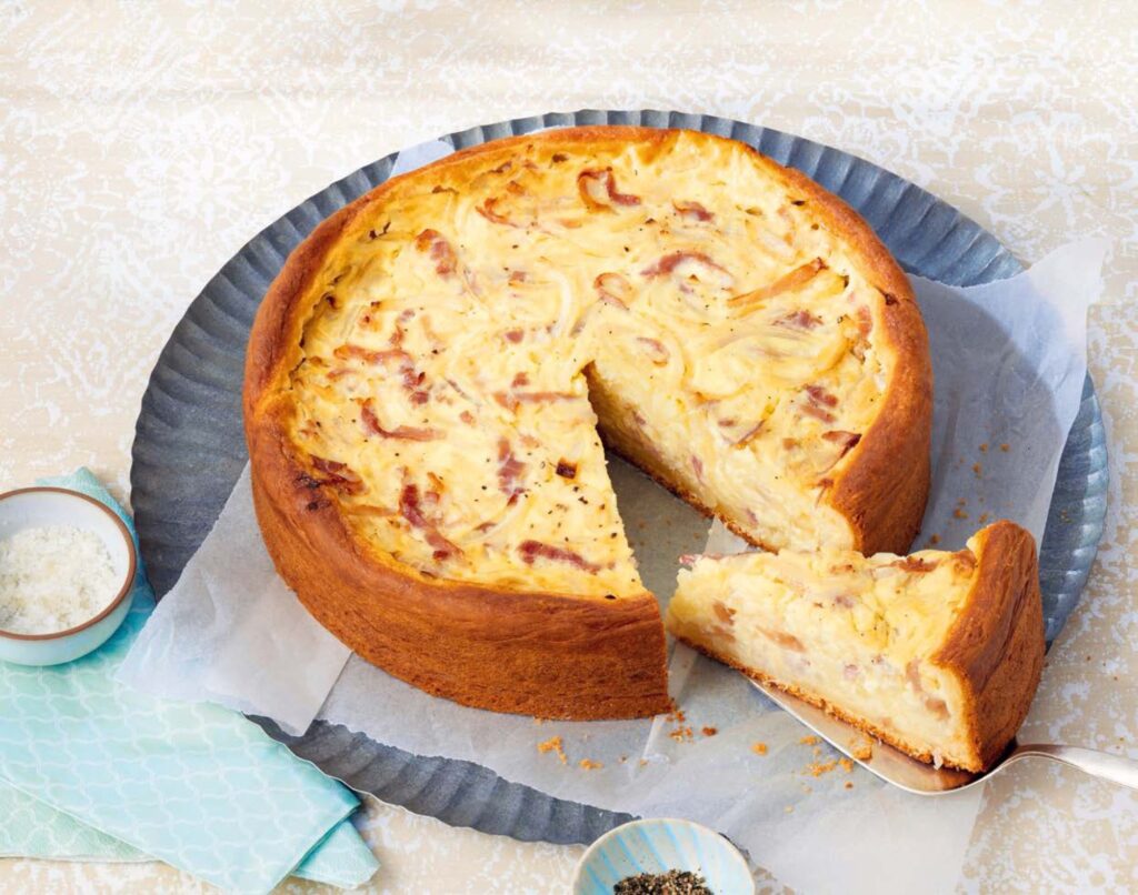 Kochen & Backen im Oktober: Saftiger Zwiebelkuchen, Sahniger Kürbis-Kartoffel-Auflauf, Herbstlicher Schmandkuchen