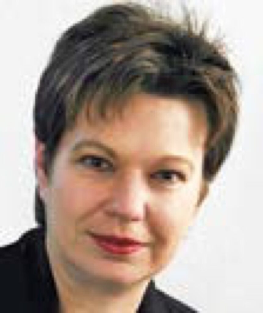 Über Anita Fischer: Anita Fischer lebt seit 2011 auf Madeira. Aus ihrer Liebe zur Insel entstanden verschiedene Buch- und …